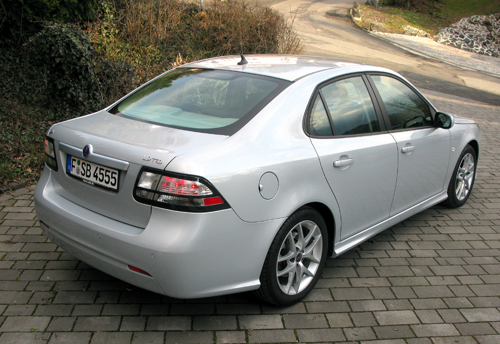 Saab 9-3: Heck-/Seitenansicht.