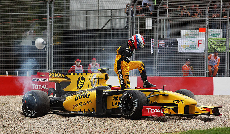 Vitaly Petrov will lernen und ins Ziel: Robert Kubica spekuliert auf Hitze und Regen