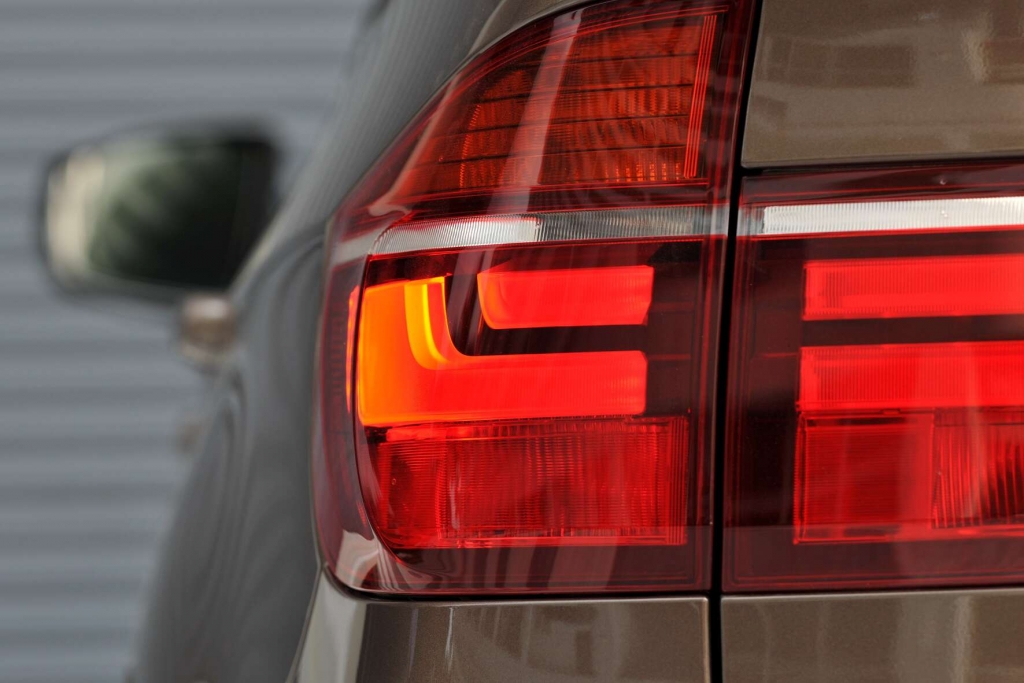  BMW X5: Bekanntes Gesicht, sparsamere Motoren 