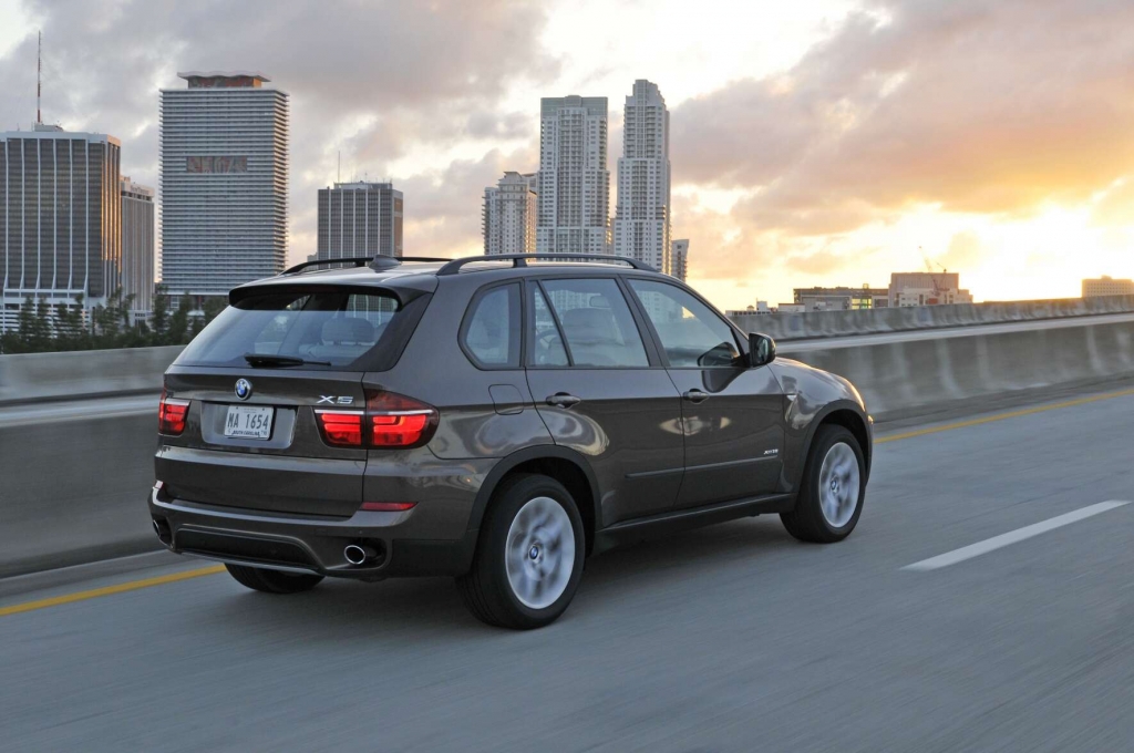  BMW X5: Bekanntes Gesicht, sparsamere Motoren 