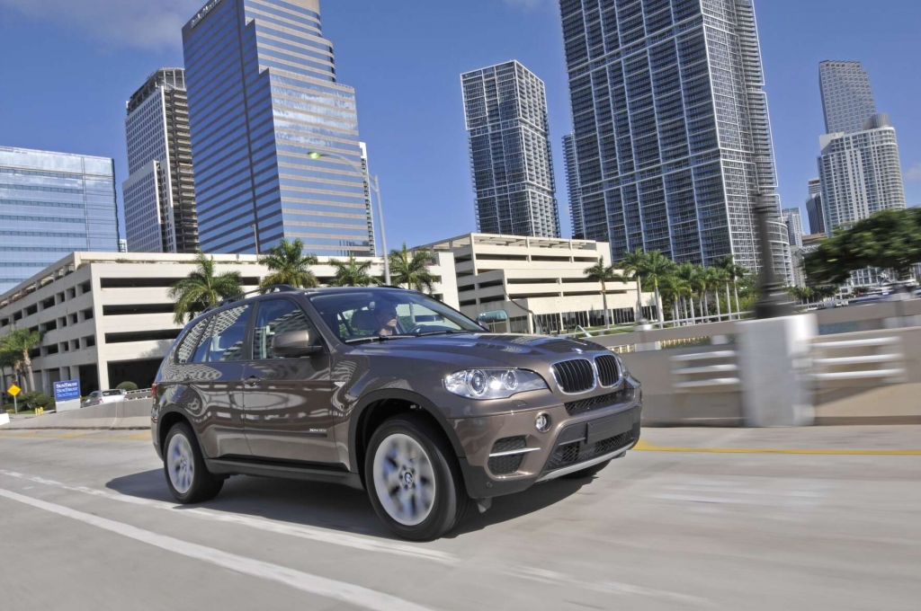  BMW X5: Bekanntes Gesicht, sparsamere Motoren 
