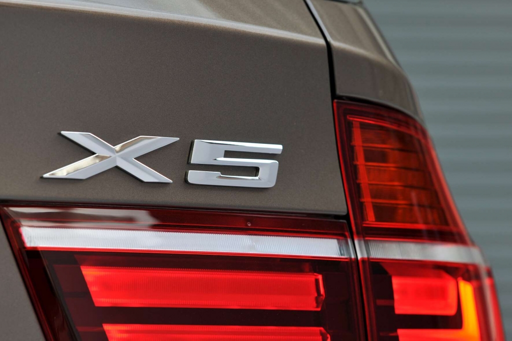  BMW X5: Bekanntes Gesicht, sparsamere Motoren 