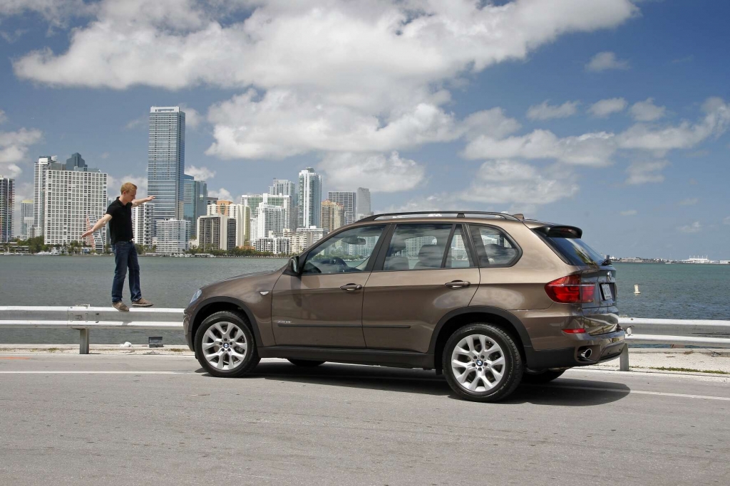  BMW X5: Bekanntes Gesicht, sparsamere Motoren 