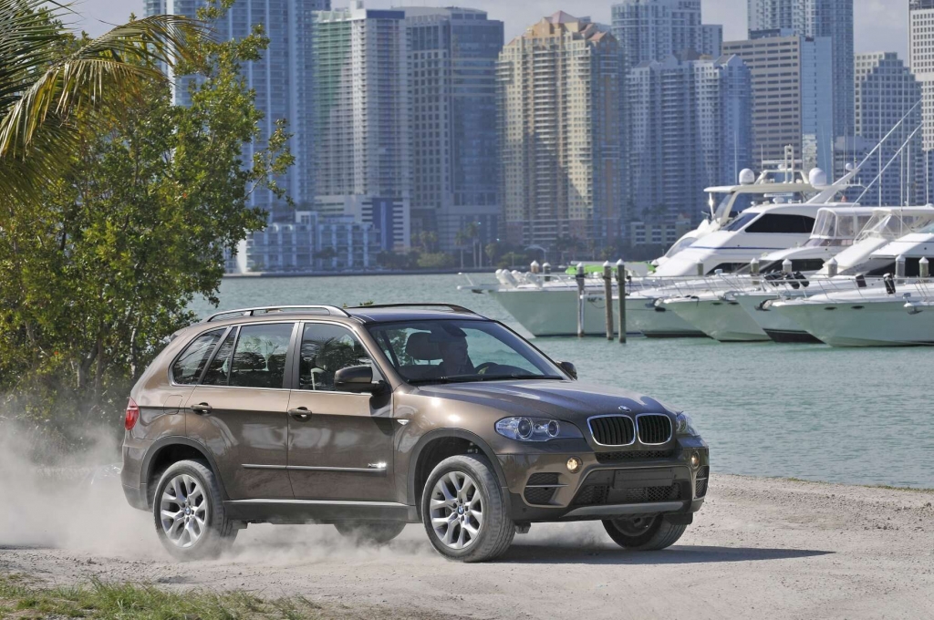  BMW X5: Bekanntes Gesicht, sparsamere Motoren 