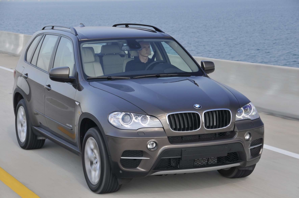  BMW X5: Bekanntes Gesicht, sparsamere Motoren 