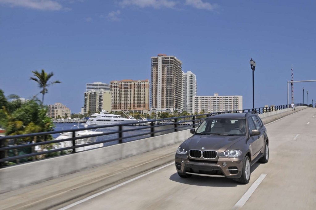  BMW X5: Bekanntes Gesicht, sparsamere Motoren 