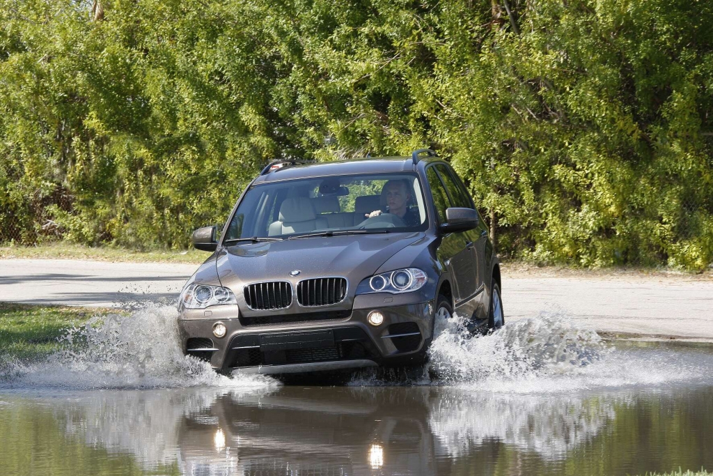  BMW X5: Bekanntes Gesicht, sparsamere Motoren 