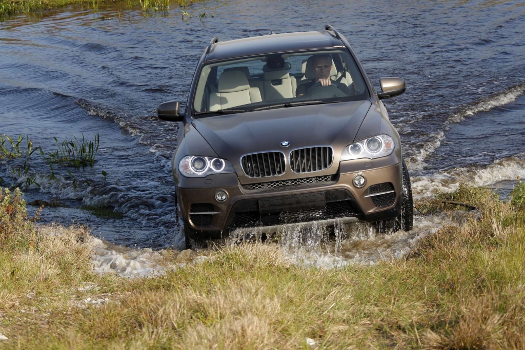  BMW X5: Bekanntes Gesicht, sparsamere Motoren 