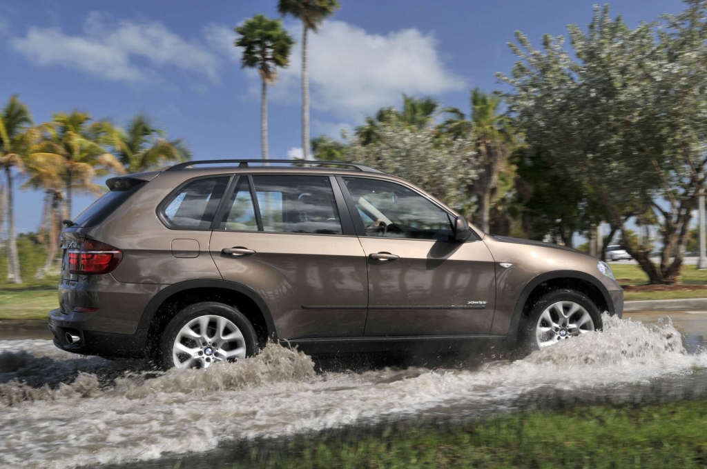  BMW X5: Bekanntes Gesicht, sparsamere Motoren 
