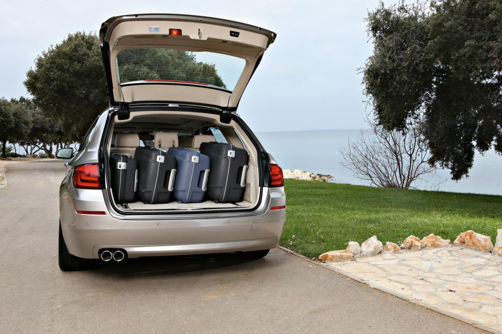 AMI 2010: BMW 5er Touring hat Weltpremiere