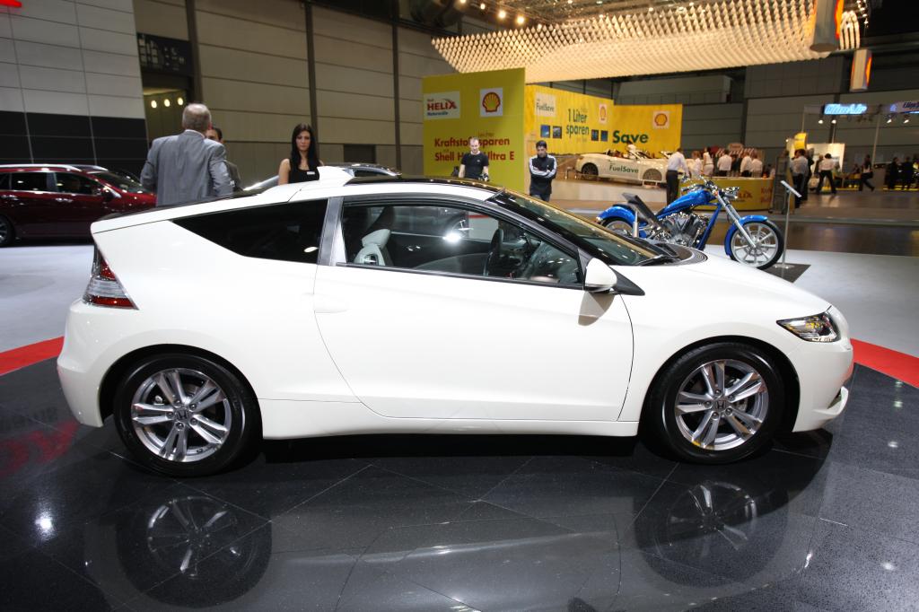 AMI 2010: Deutschlandpremiere von  Hondas CR-Z Hybrid-Sportcoupé. Startpreis21.990 Euro. - Bild(5) - Bild(5)