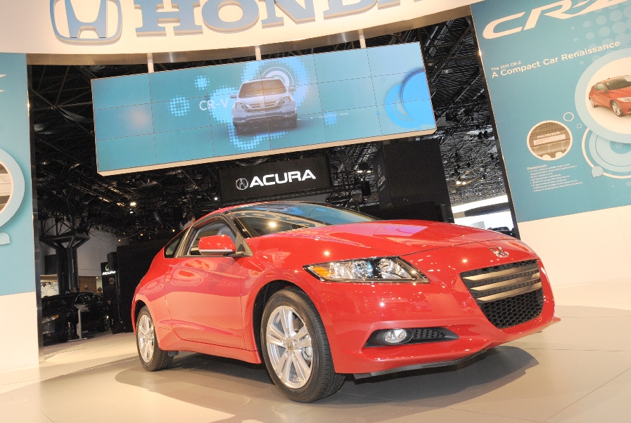AMI 2010: Deutschlandpremiere von  Hondas CR-Z Hybrid-Sportcoupé. Startpreis21.990 Euro.