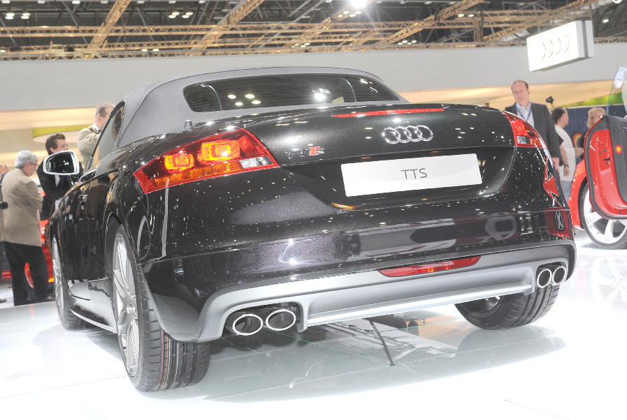 AMI 2010: Dynamisch, leicht, und hocheffizient – Audis TT als Weltpremiere