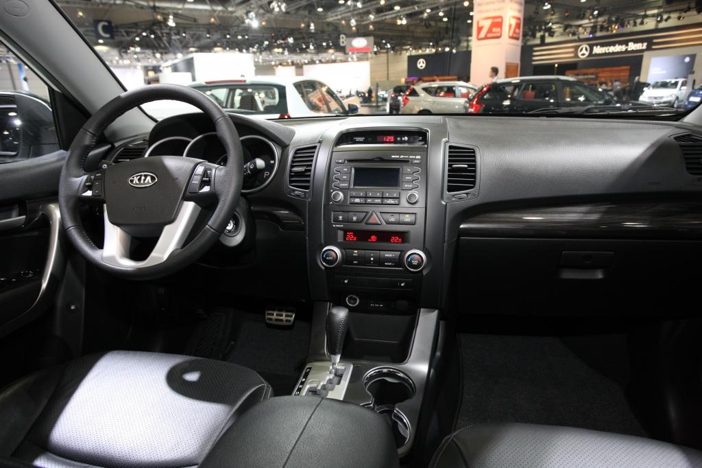 AMI 2010: Kia zeigt Sorento mit Diesel-Hybridantrieb - Bild(6)