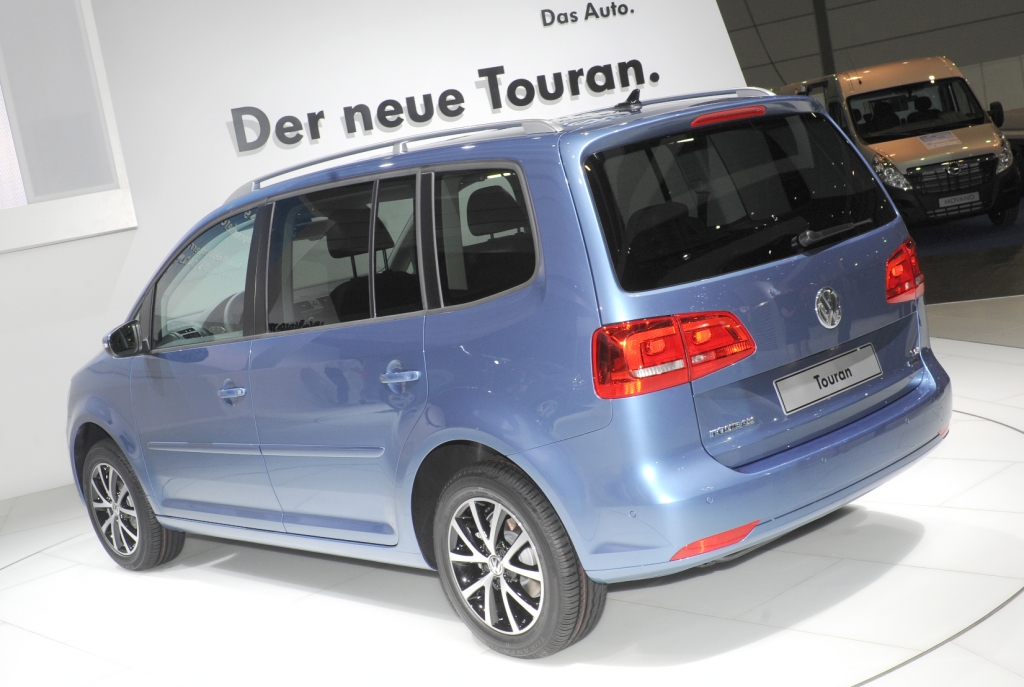 AMI 2010: Neuer Touran und Sharan setzen Verbrauchsmaßstäbe