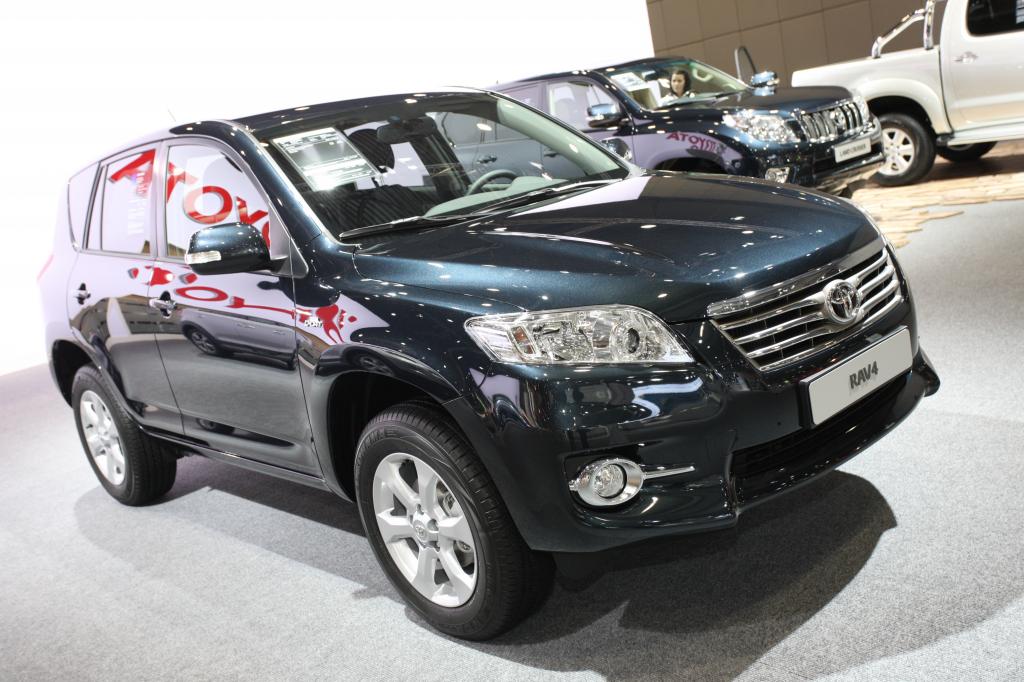 AMI 2010: Toyota stellt Auris Hybrid und modifizierten RAV 4 vor - Bild(8)