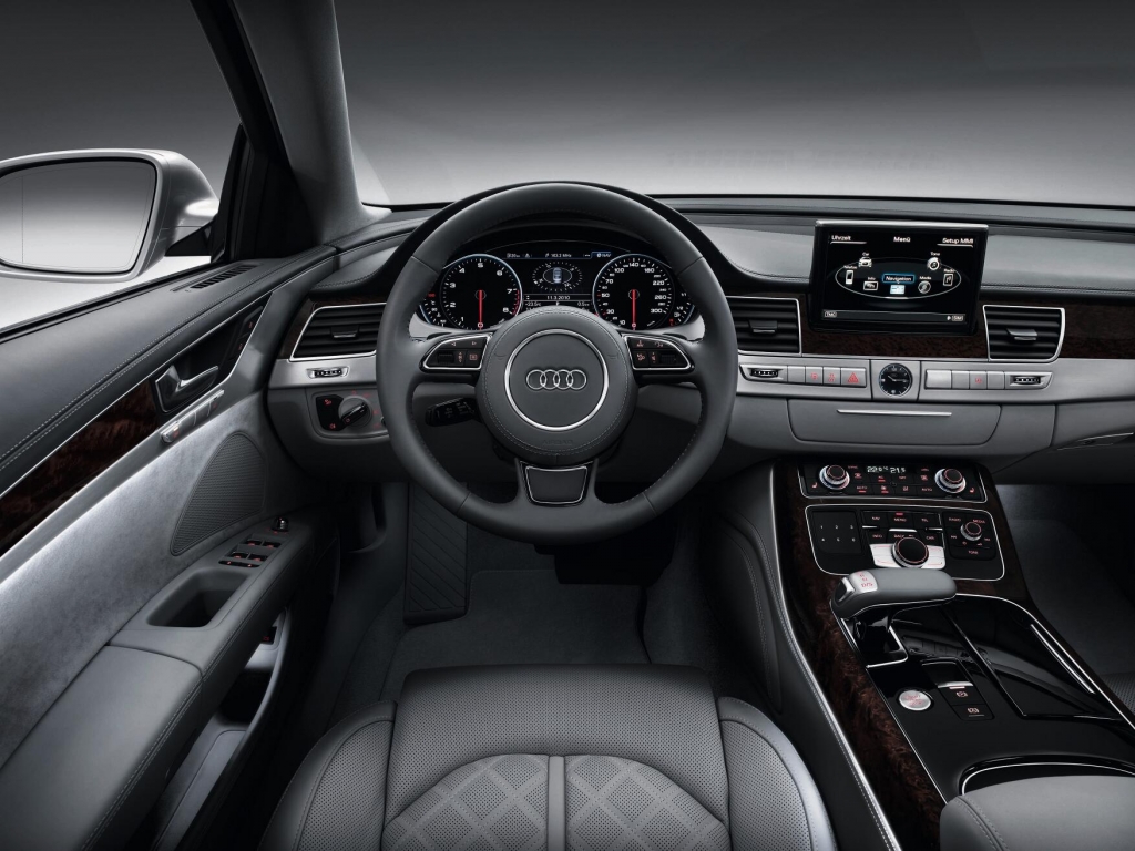 Audi A 8 L: Mehr Länge und noch mehr Luxus