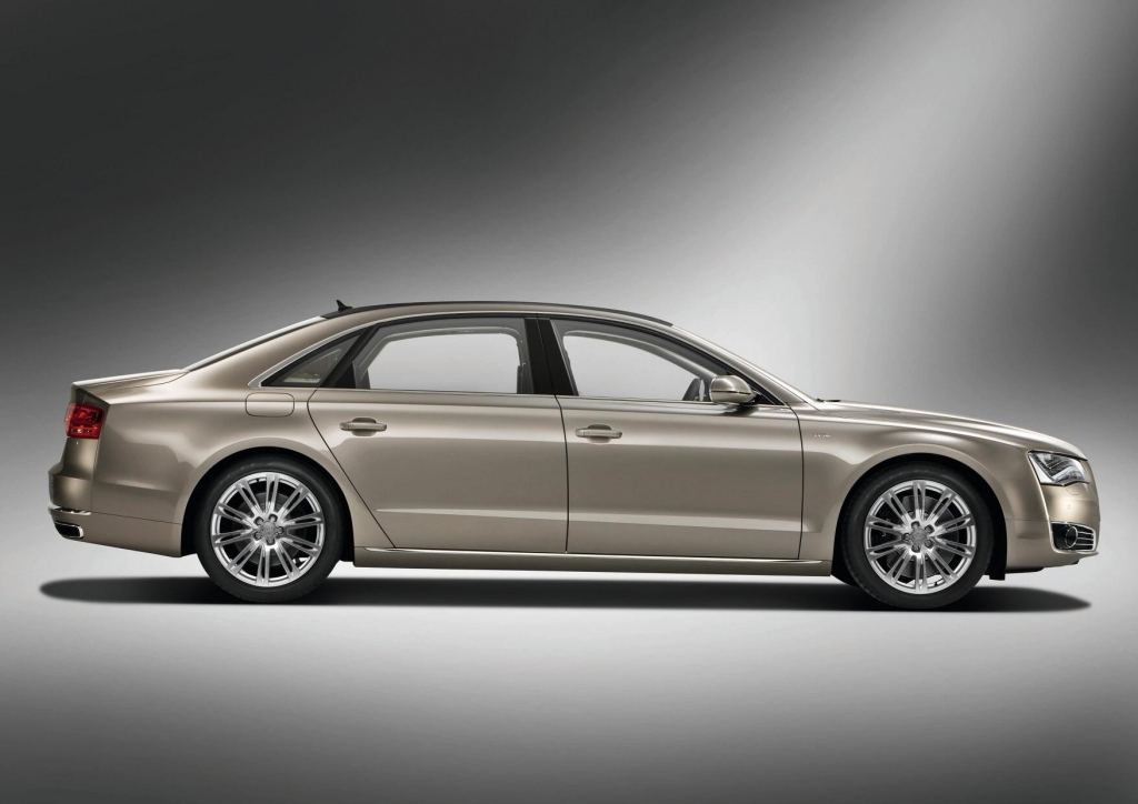Audi A 8 L: Mehr Länge und noch mehr Luxus
