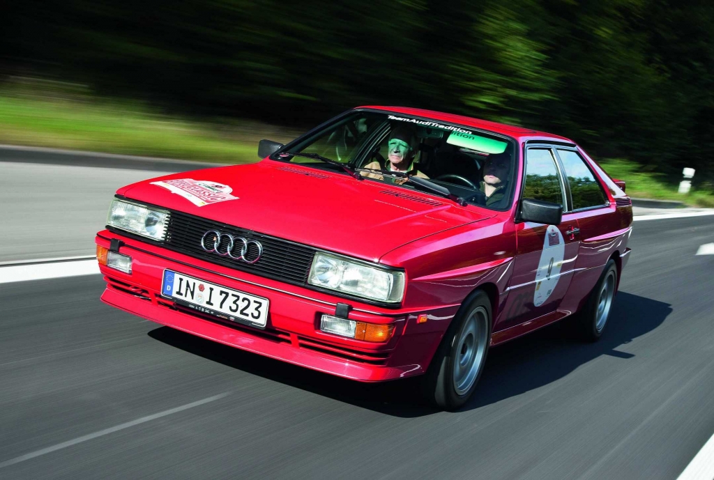 Audi Urquattro.
Mondfahrzeug von 1971.
Volkswagen Iltis und Audi Quattro bei Erprobungsfahrten.