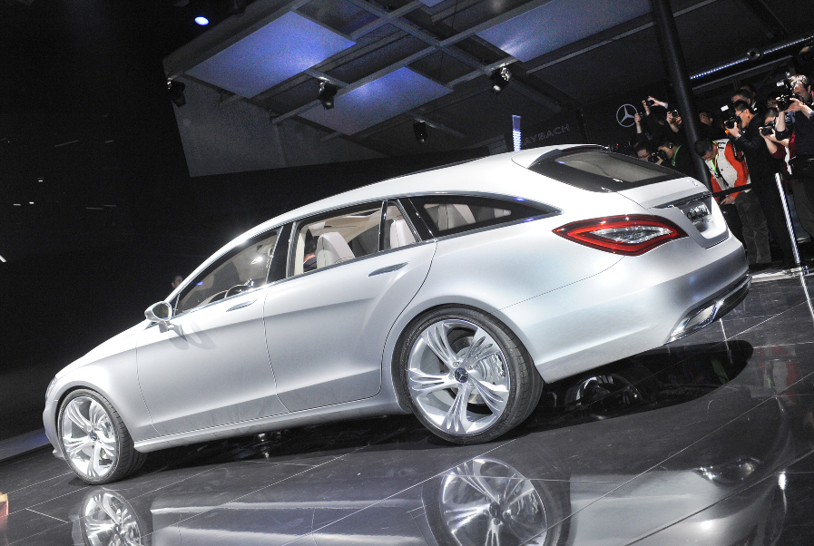 Auto China 2010: Mercedes zeigt verlängerte E-Klasse
