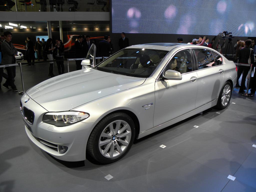 BMW 5 mit langem Radstand.