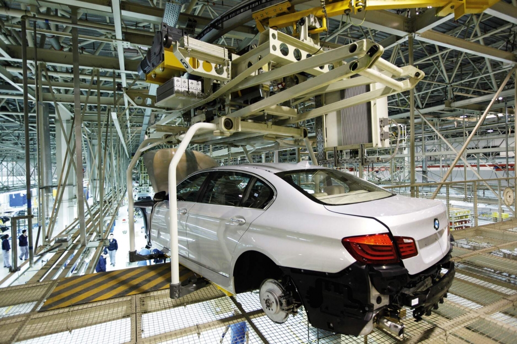 BMW Brilliance Joint Venture Shenyang, China, Produktion 5er Limousine Langversion (04/2010)