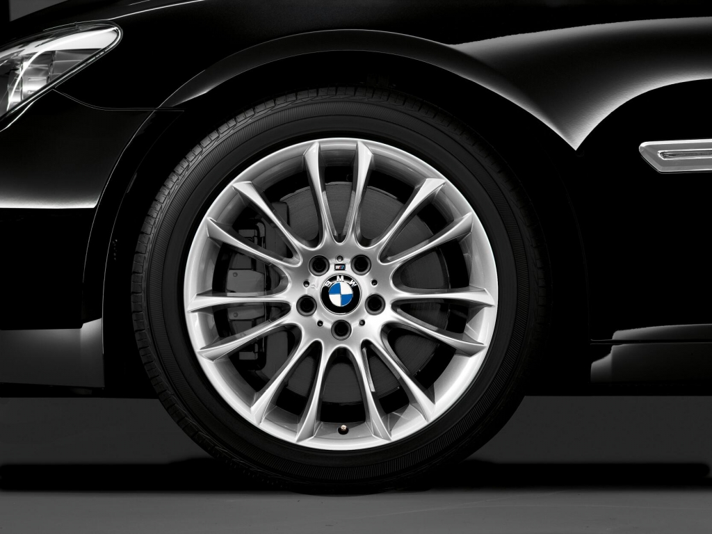 BMW xDrive für alle 5er GT und den 740 d verfügbar