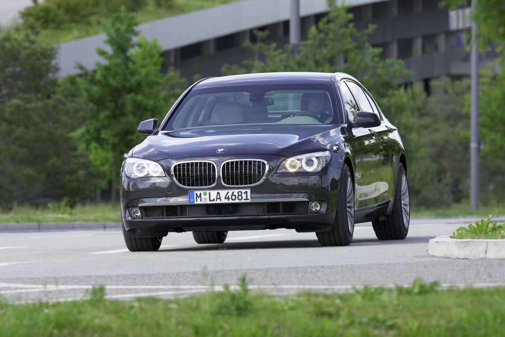 BMW xDrive für alle 5er GT und den 740 d verfügbar