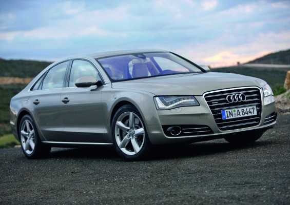 Bosch liefert vorausschauendes Notbremssystem für Audi A8