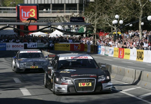 DTM 2010: Über 110.000 Fans sahen tolle Show in Wiesbaden
