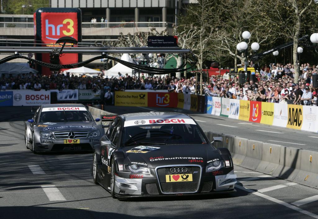 DTM 2010: Über 110.000 Fans sahen tolle Show in Wiesbaden