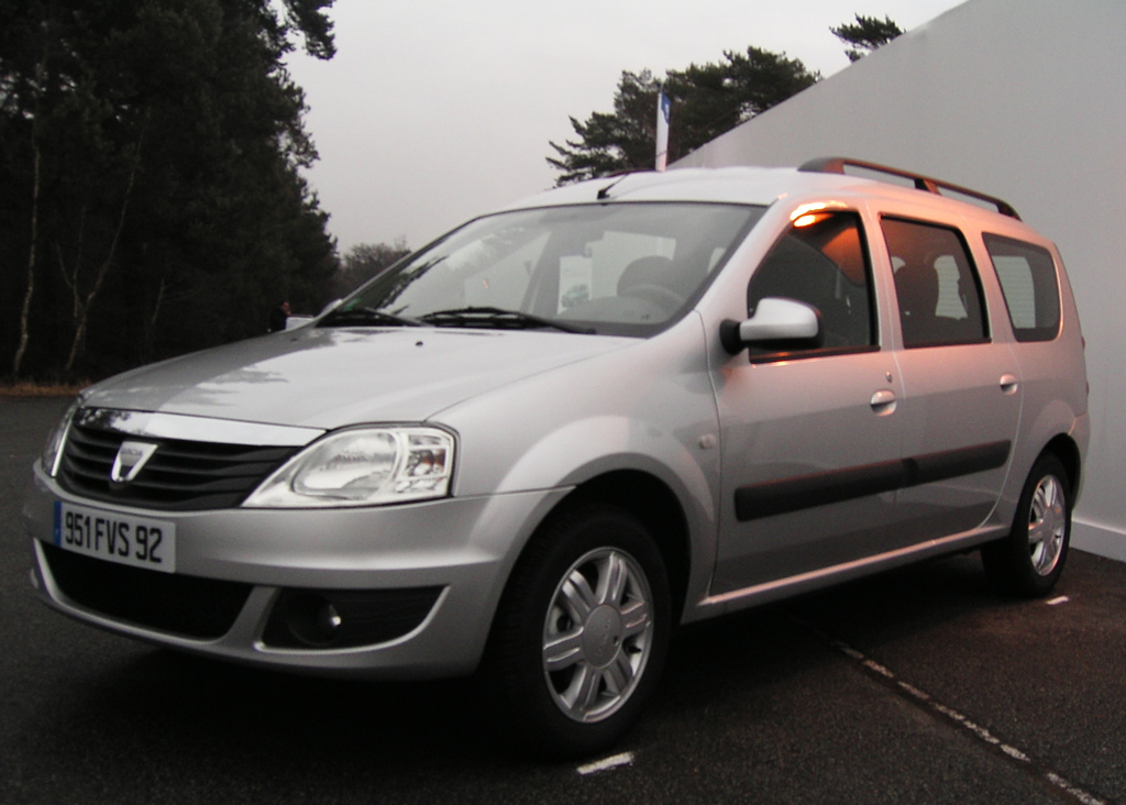Dacia-Modelle zeichnen sich durch viel Platz und günstige Preise aus.