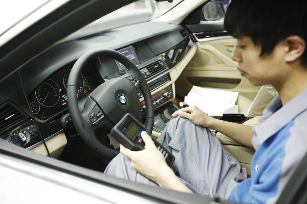 Die BMW Group will ihr Sports Activity Vehicle X1 in Zukunft auch in China produzieren. Derzeit werden dort Modelle der BMW 3er Reihe und der BMW 5er Reihe für den chinesischen Markt produziert.