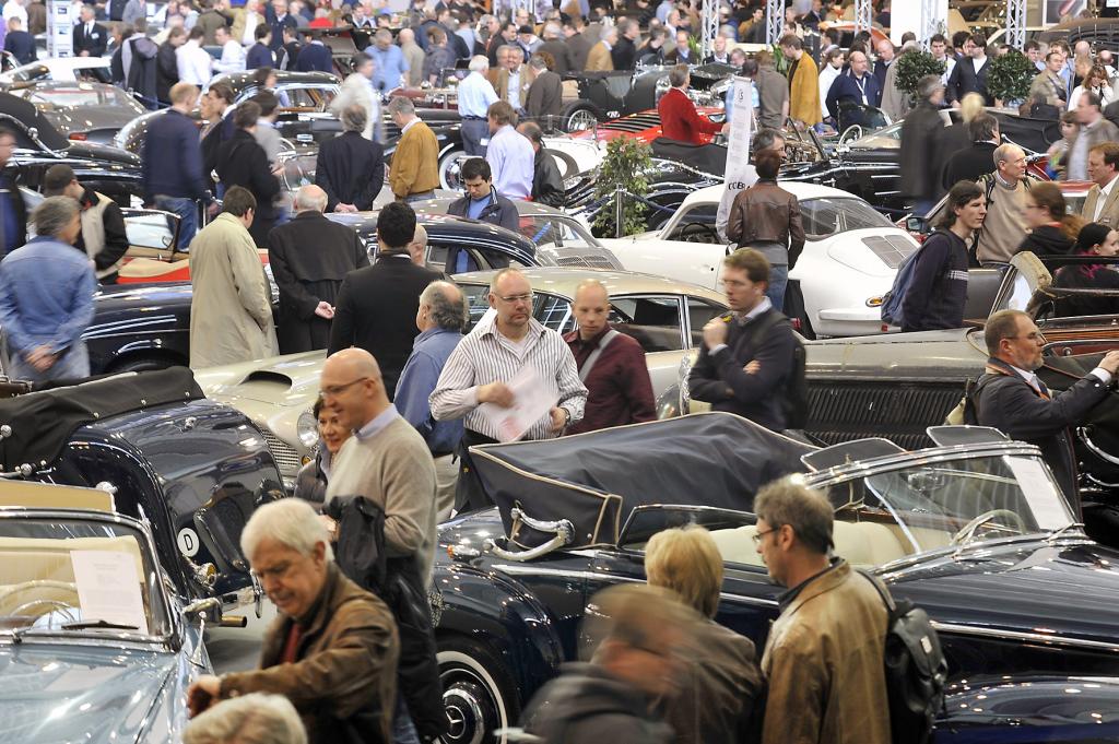 Die Techno Classica 2010 lockte über 170 000 Besucher an.