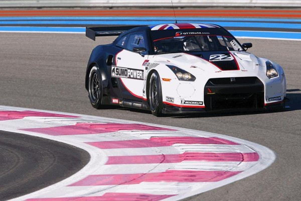 FIA GT1 WM 2010: Nissan stellt das Safety Car bereit