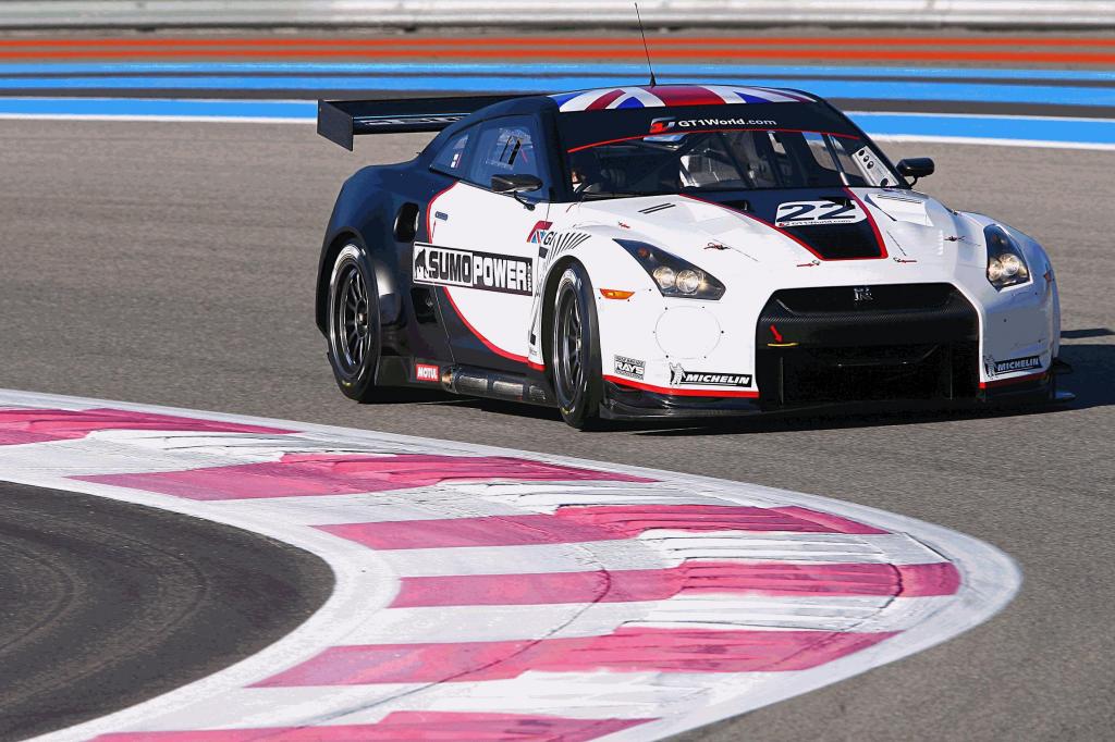 FIA GT1 WM 2010: Nissan stellt das Safety Car bereit