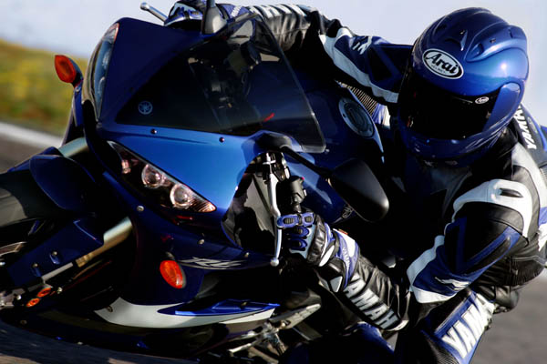 Fahrbericht Yamaha YZF-R6: Ein Racer für alle Tage 