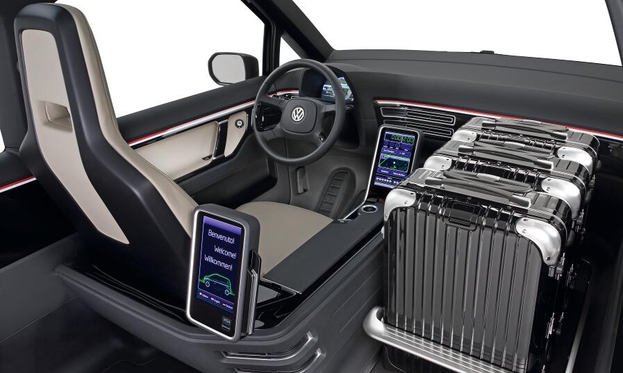 Hannover Messe 2010: Weltpremiere des Milano Taxi bei Volkswagen