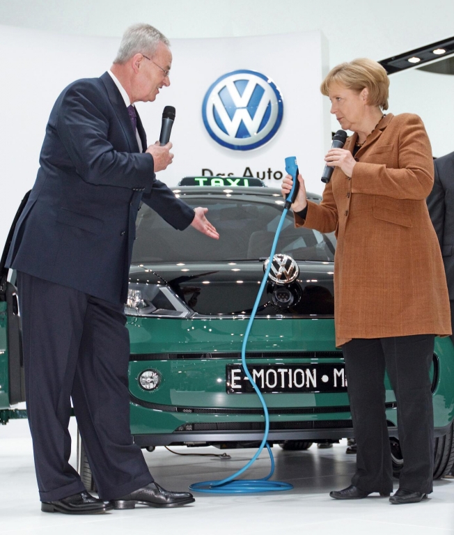 Hannover Messe 2010: Weltpremiere des Milano Taxi bei Volkswagen
