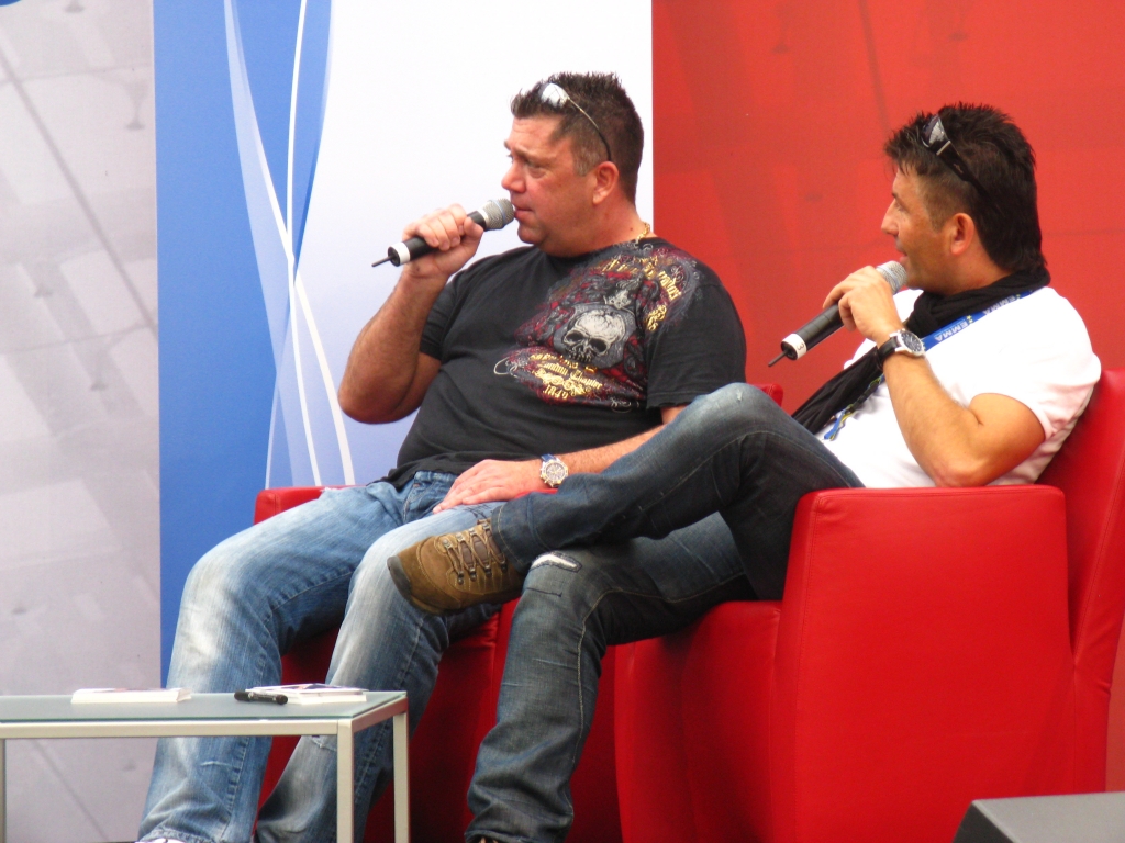 Jörg und Dragan auf dem Promi-Sofa