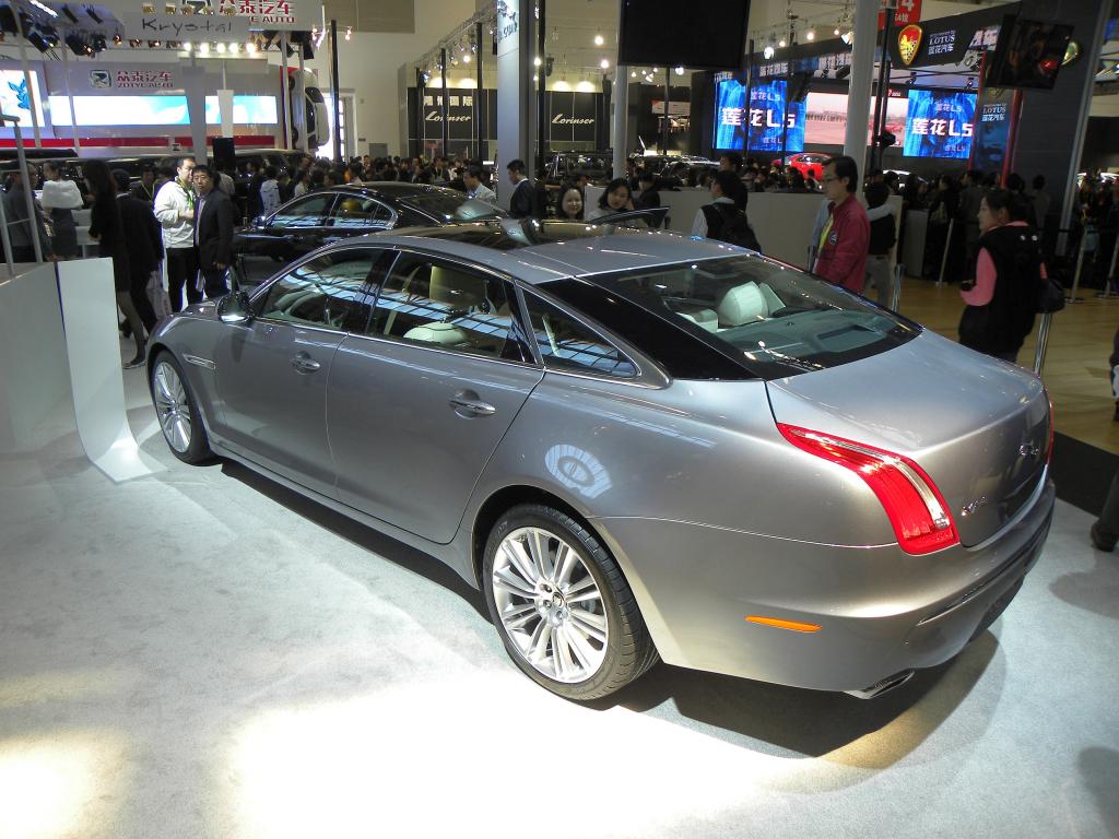 Jaguar XJ mit langem Radstand.