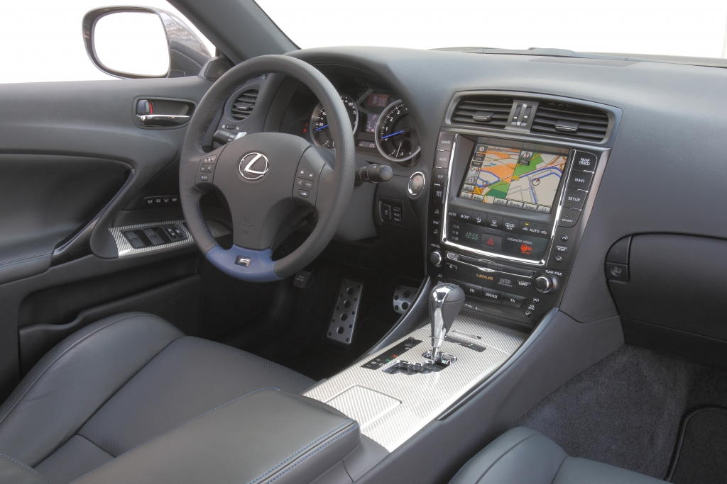 Lexus IS: Mehr Sport und Komfort zum Geburtstag 