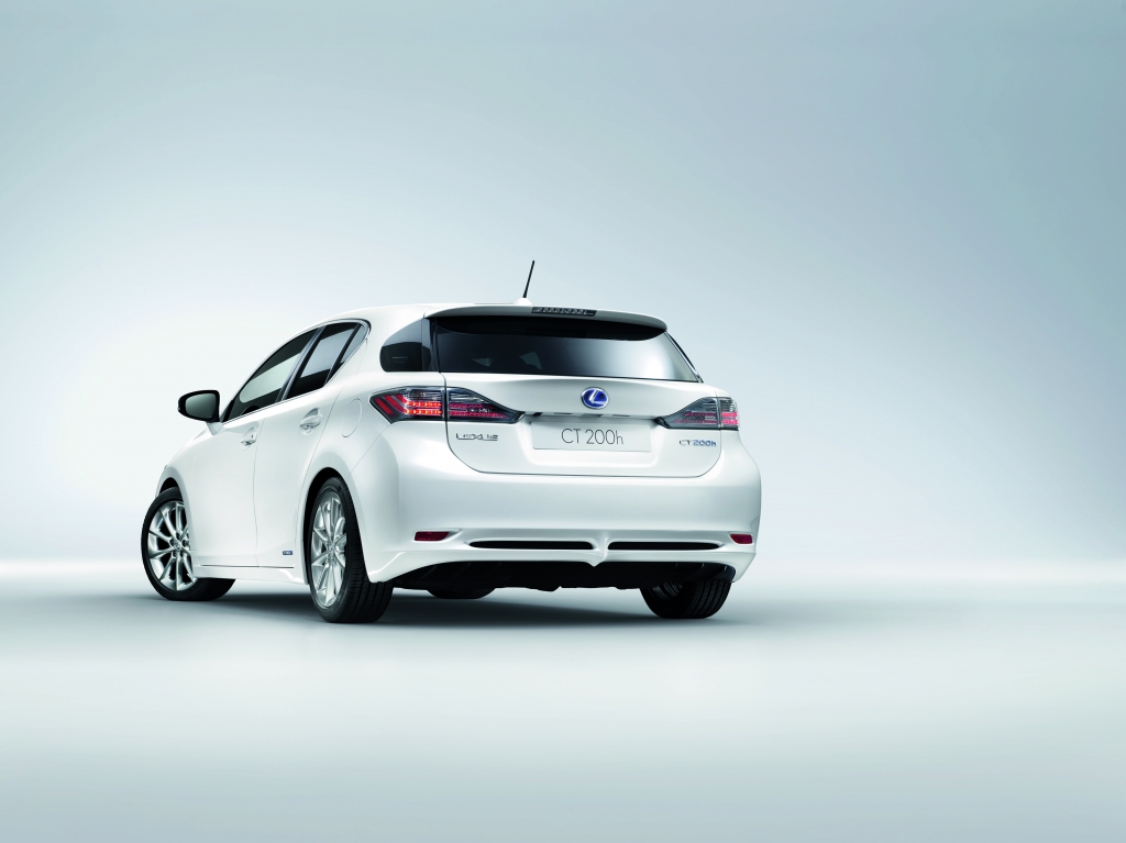 Lexus: Künftig alle Modelle mit Öko-Antrieb 