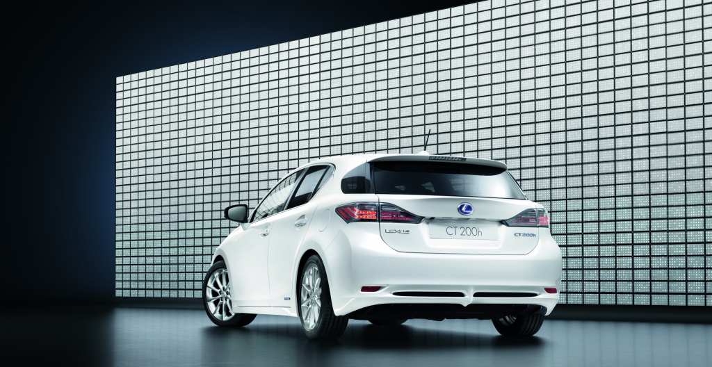 Lexus: Mit Premium-Hybrid in die Kompaktklasse 