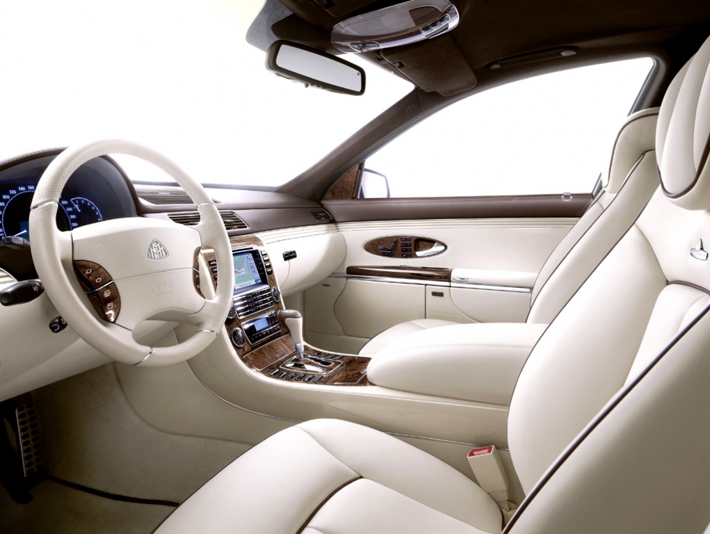 Maybach-Modellpflege: Blick ins genauso luxuriös gestaltete Cockpit.