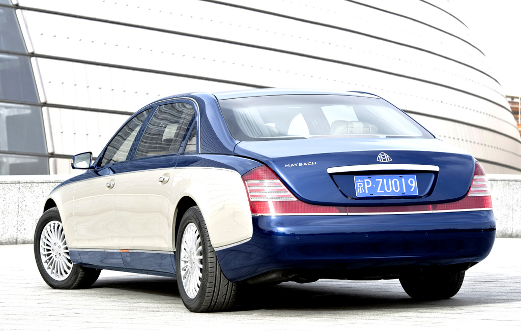 Maybach-Modellpflege: Heck-/Seitenansicht.