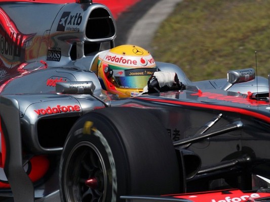 McLaren f&uuml;r Hamilton nicht Favorit: Vorteil auf der Geraden ist Bl&ouml;dsinn