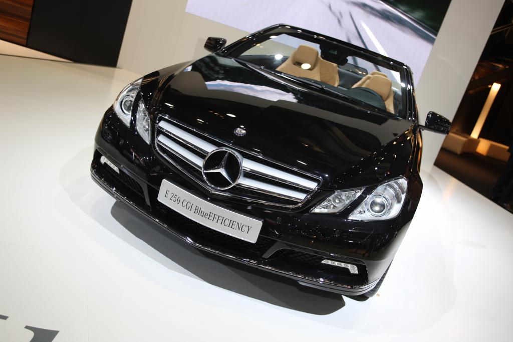 Mercedes-Benz E250 CGI Blue Efficiency.