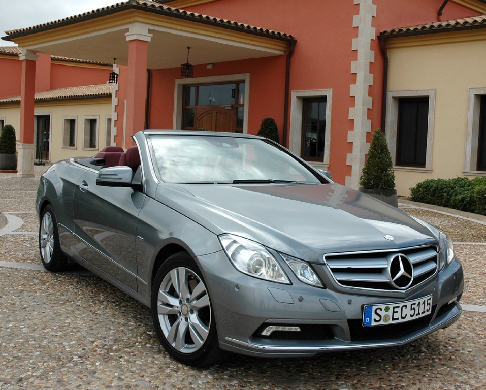 Mercedes E-Klasse: Das Cabrio hat gerade die Baureihe komplettiert.