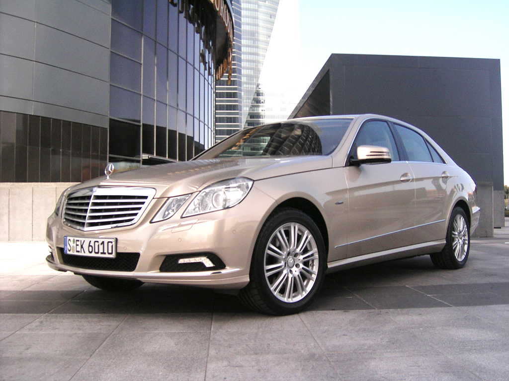 Mercedes E-Klasse: So sieht die Normalversion der Limousine aus.